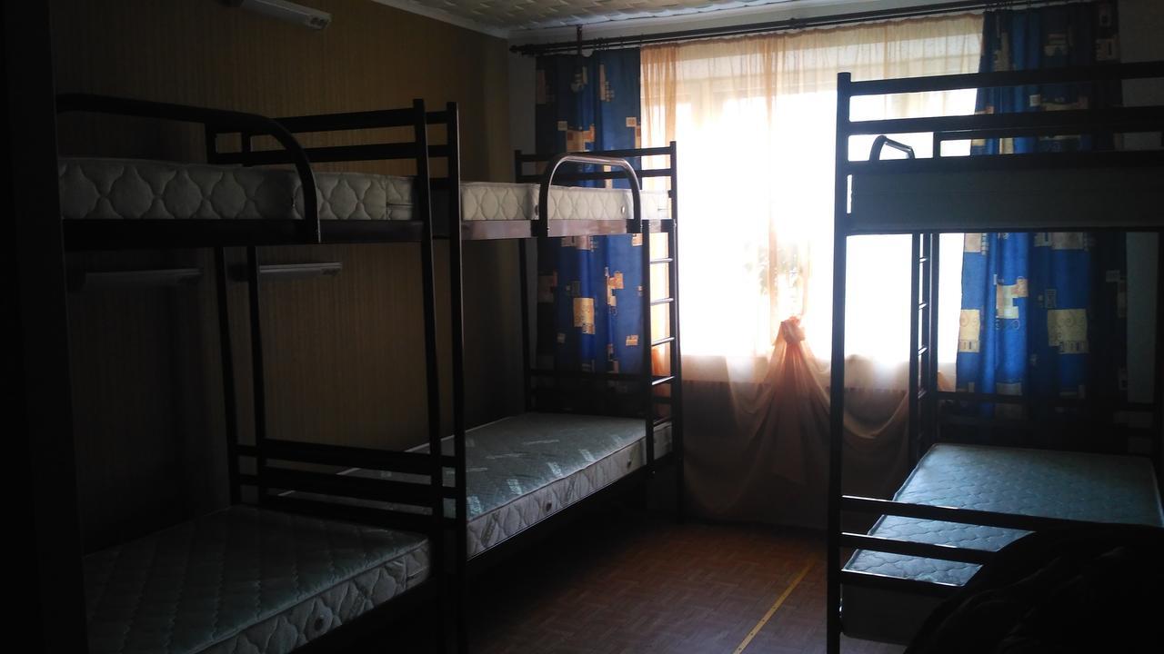 Hostel - Avaliani Street Zaporizhia Bagian luar foto